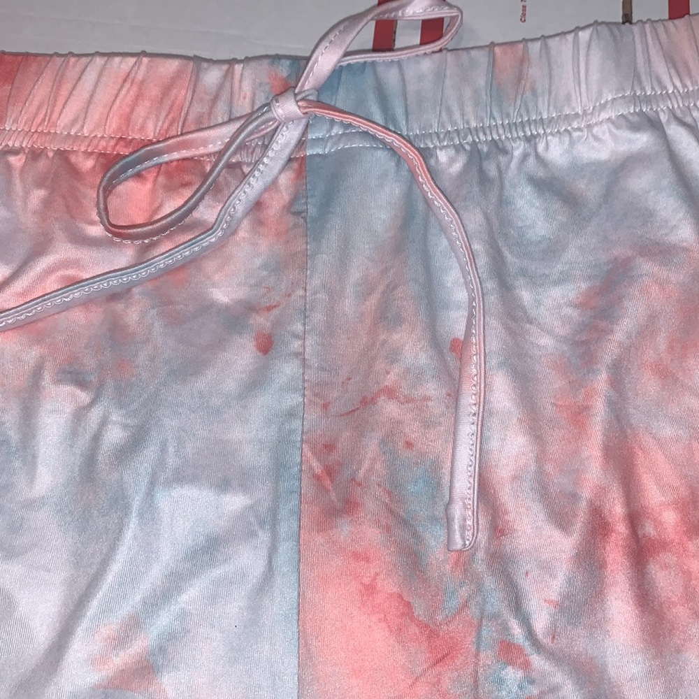 Night Shorts - Picture 2 of 7